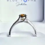 Pierścionek z aleksandrytem naturalnym